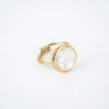 Bague Ajustable Nacre En Acier Inoxydable Doré - Zag Bijoux 2 Bague Ajustable Nacre En Acier Inoxydable Doré - Zag Bijoux -Bijoux Fantaisie bague ajustable nacre en acier inoxydable dore zag bijoux