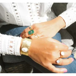 Bague Boussole En Acier Jaune Et Nacre - Zag Bijoux -Bijoux Fantaisie bague boussole en acier jaune et nacre zag bijoux 2