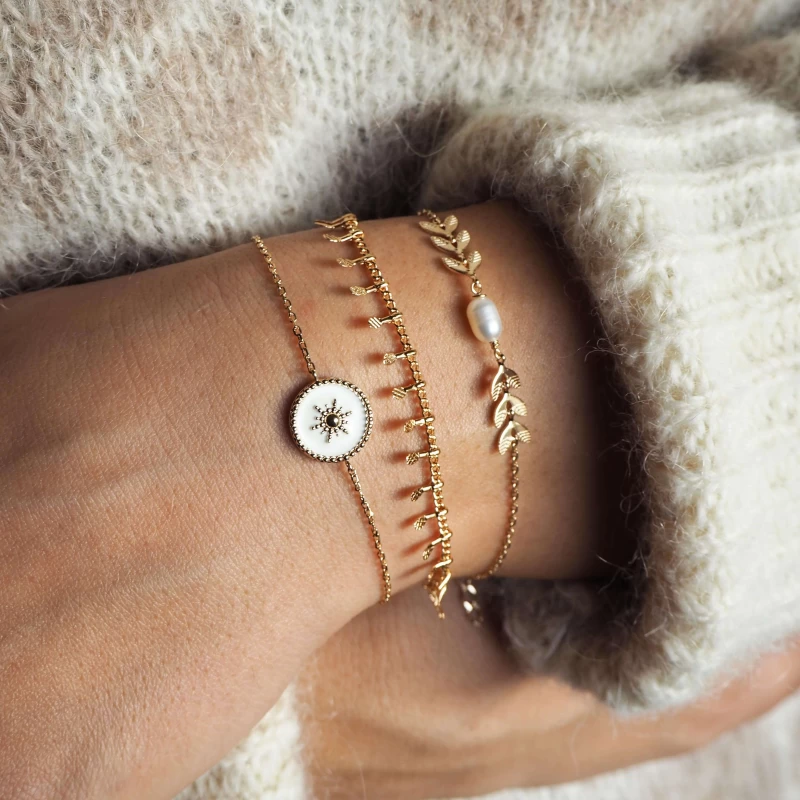 Bracelet Soleil émaillé Blanc Plaqué Or - Pomme Cannelle 5 Bracelet Soleil émaillé Blanc Plaqué Or - Pomme Cannelle – Image 3