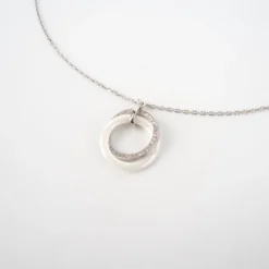 Collier Céramica Blanc En Argent - Pomme Cannelle -Bijoux Fantaisie collier ceramica blanc en argent pomme cannelle 1