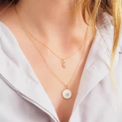 Collier Double Soleils Blanc Or - Pomme Cannelle -Bijoux Fantaisie collier double soleils blanc or pomme cannelle 1