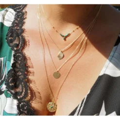 Collier Pastille Feuille En Plaqué Or - Pomme Cannelle -Bijoux Fantaisie collier pastille feuille en plaque or pomme cannelle 1