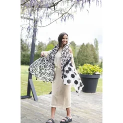 Foulard Salome Noir Et écru - Shanna -Bijoux Fantaisie foulard salome noir et ecru shanna 2