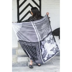 Foulard Soie ANAELLE Noir Et Blanc - Shanna -Bijoux Fantaisie foulard soie anaelle noir et blanc shanna 2